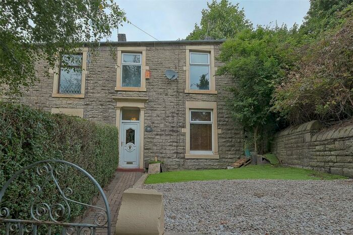 3 Bedroom End Of Terrace House To Rent In Primrose Terrace, Darwen, Lancashire, BB3