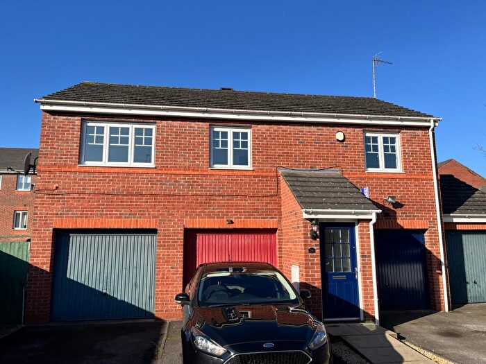 2 Bedroom Apartment To Rent In Bateman Close, Crewe, Cheshire, CW1