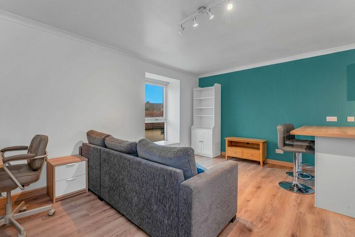 1 Bedroom Flat To Rent In Hillcoat Place, Portobello, Edinburgh, EH15