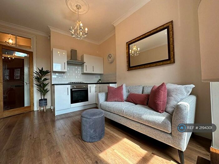 1 Bedroom Flat To Rent In Dumbarton Road, Glasgow, G11