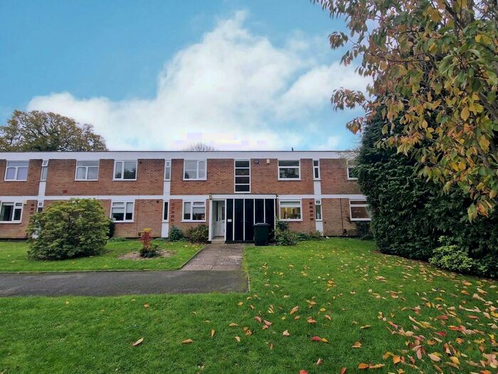 2 Bedroom Apartment To Rent In Green Court, Foxhollies Road, Hall Green, B28