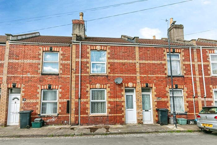 3 Bedroom Terraced House For Sale In Highridge Road, Bedminster, Bristol, BS3