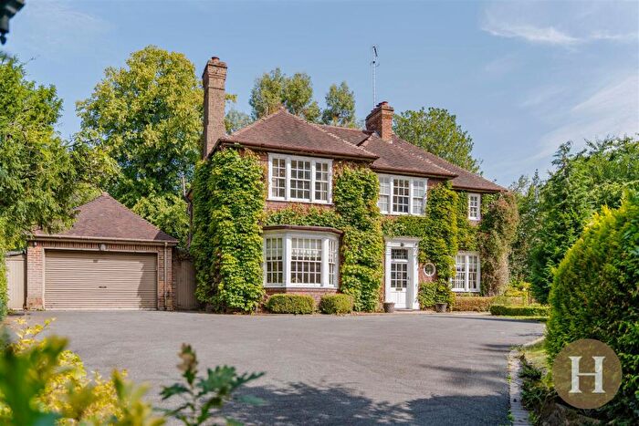 4 Bedroom Detached House For Sale In Harborne Road, Edgbaston, Birmingham, B15