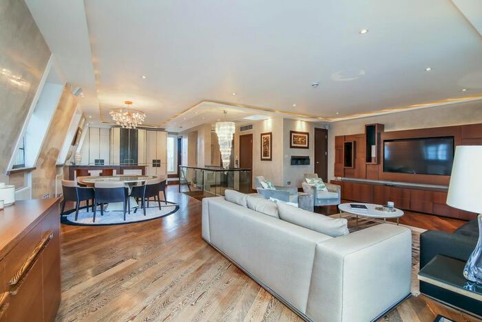4 Bedroom Flat To Rent In Park Lane, Mayfair, W1K