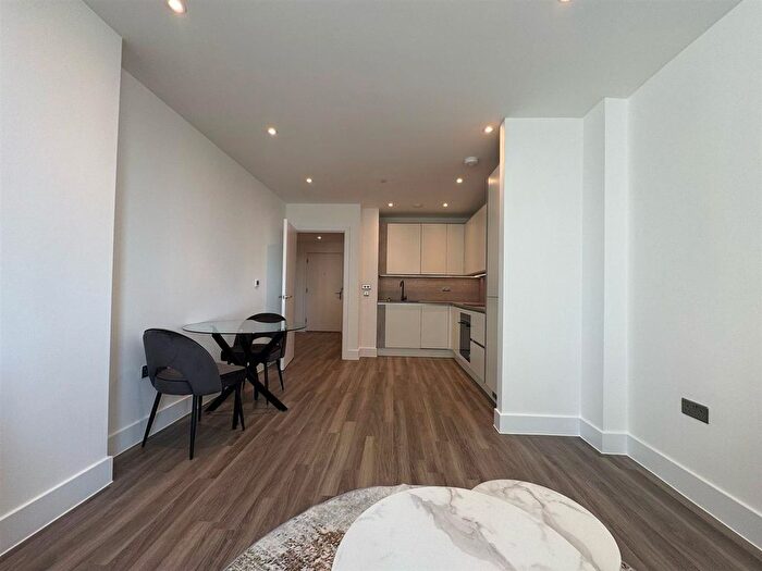 1 Bedroom Flat To Rent In Sanday Drive, London, Colindale, NW9