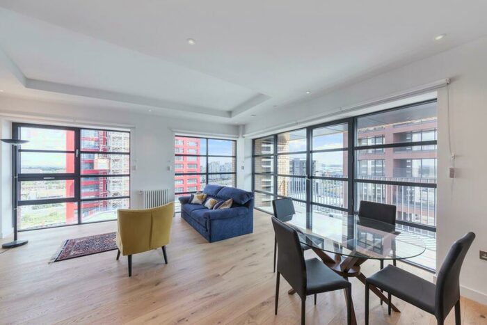 2 Bedroom Apartment To Rent In Amelia House, London City Island, London, E14