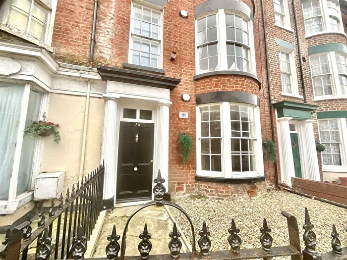 1 Bedroom Flat To Rent In North Marine Road, Scarborough, YO12
