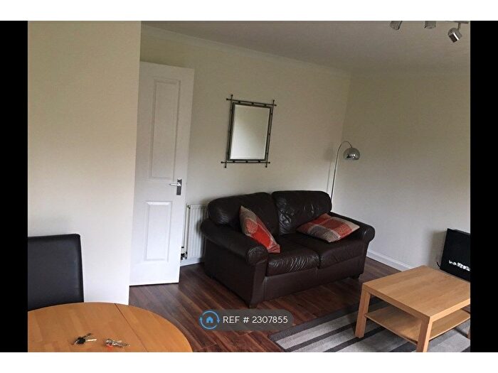 1 Bedroom Flat To Rent In Ettrickdale Place, Edinburgh, EH3