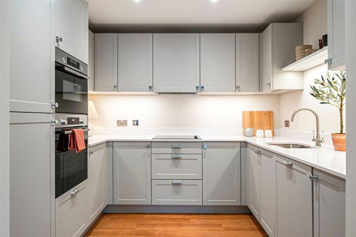 2 Bedroom Flat For Sale In Bower House At Arden Lawn, Henley-In-Arden, Warwickshire, B95