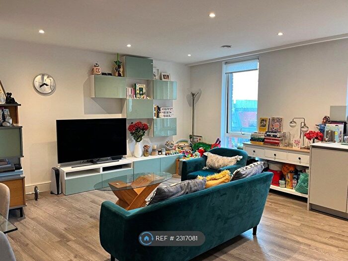 1 Bedroom Flat To Rent In Gaumont Place, Streatham Hill, SW2