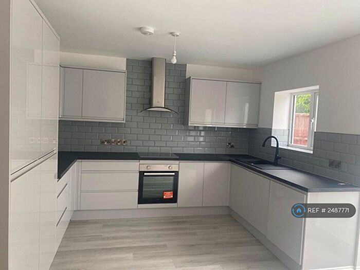 4 Bedroom End Of Terrace House To Rent In Kipling Road, Bristol, BS7
