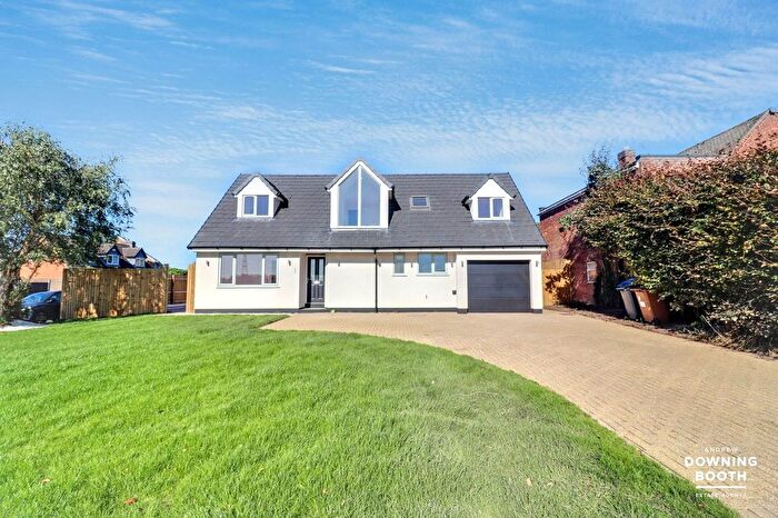 3 Bedroom Detached House For Sale In Cricket Lane, Lichfield, WS14