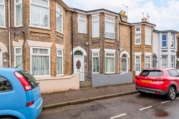 4 Bedroom Terraced House For Sale In Princes Road, Great Yarmouth, NR30