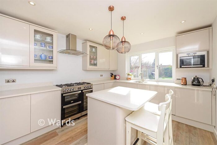 4 Bedroom Detached House For Sale In Millfordhope Road, Strood, Rochester, Kent, ME2