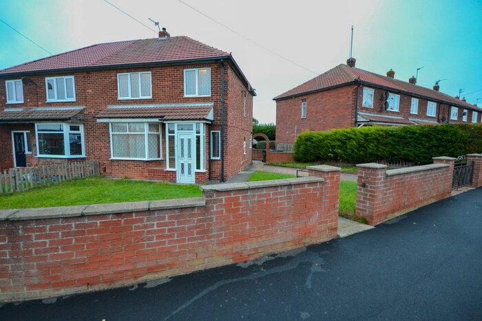 3 Bedroom Semi-Detached House For Sale In St. Michaels Close, Liverton Mines, TS13