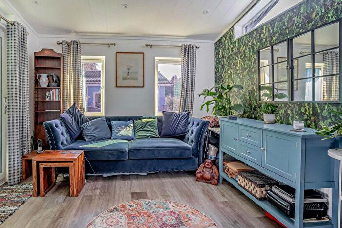 1 Bedroom Park Home For Sale In Mill Gardens, Blackpill, Swansea, SA3