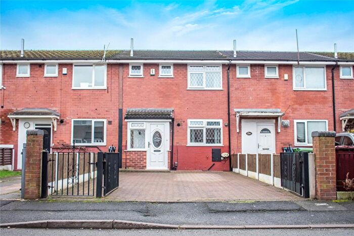 3 Bedroom Terraced House For Sale In Kingham Drive, Manchester, Greater Manchester, M4