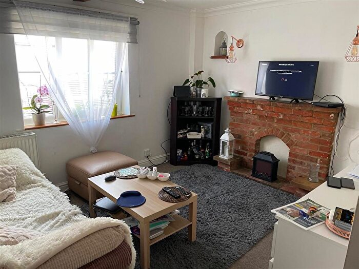 1 Bedroom Flat To Rent In Middle Street, Watton, Thetford, IP25