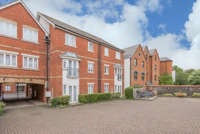 2 Bedroom Apartment To Rent In St Thomas Street, Oxford, OX1