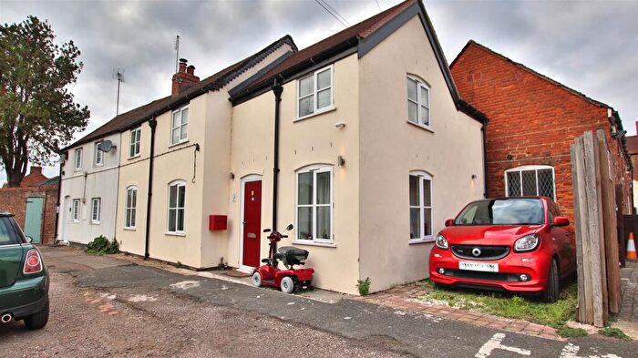 2 Bedroom Semi Detached House For Sale In Saffron Road, Tewkesbury, GL20