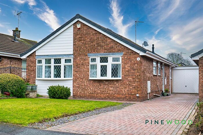 2 Bedroom Detached Bungalow For Sale In Southwood Drive, Clowne, Chesterfield, Derbyshire, S43