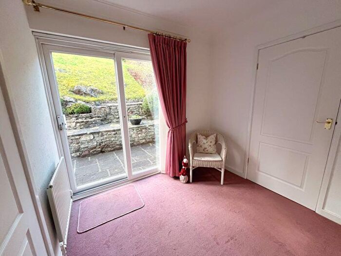 4 Bedroom Detached House For Sale In Mill Park, Cowbridge, The Vale Of Glamorgan, CF71