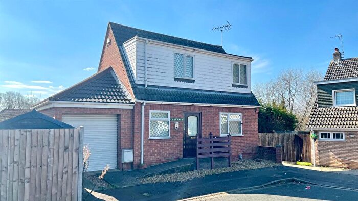 2 Bedroom Chalet To Rent In Fairmead Way, Peterborough, PE3