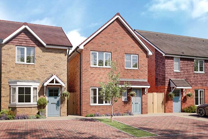 3 Bedroom Detached House For Sale In Scocles Road, Minster On Sea, Kent, ME12