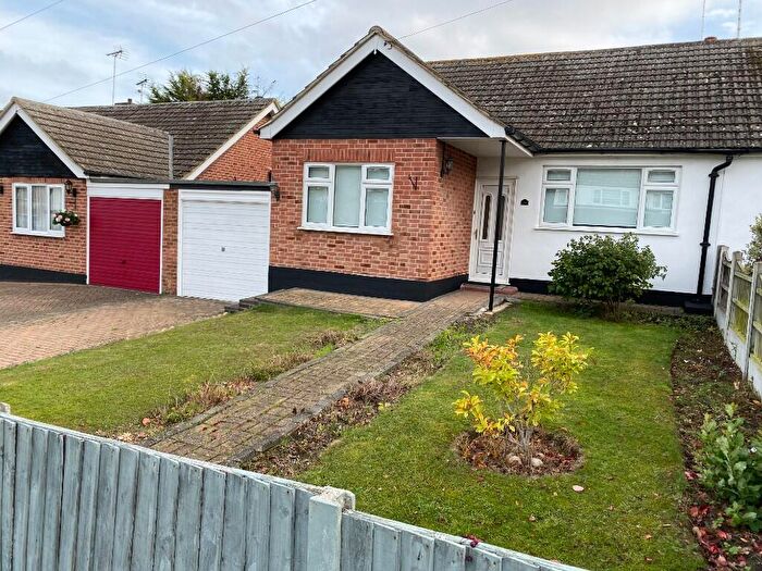 2 Bedroom Semi-Detached Bungalow To Rent In Marylands Avenue, Hockley, Essex, SS5