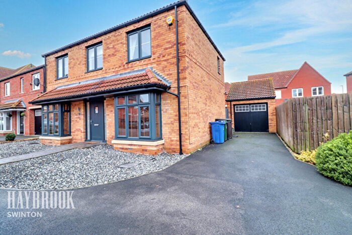 4 Bedroom Detached House For Sale In Green Shank Drive, Mexborough, S64