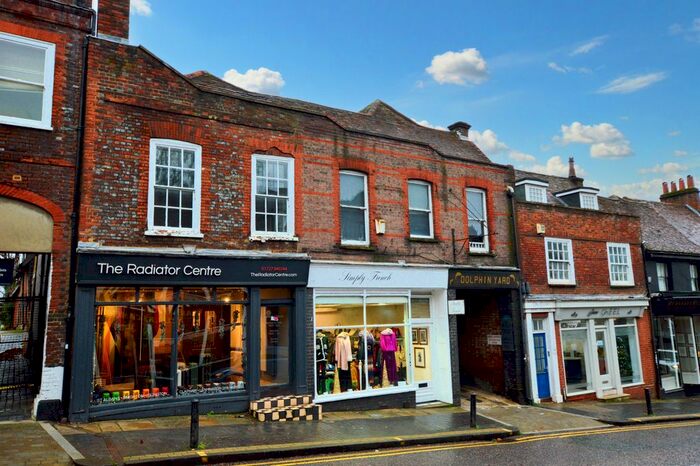 2 Bedroom Flat To Rent In Holywell Hill, St Albans, AL1