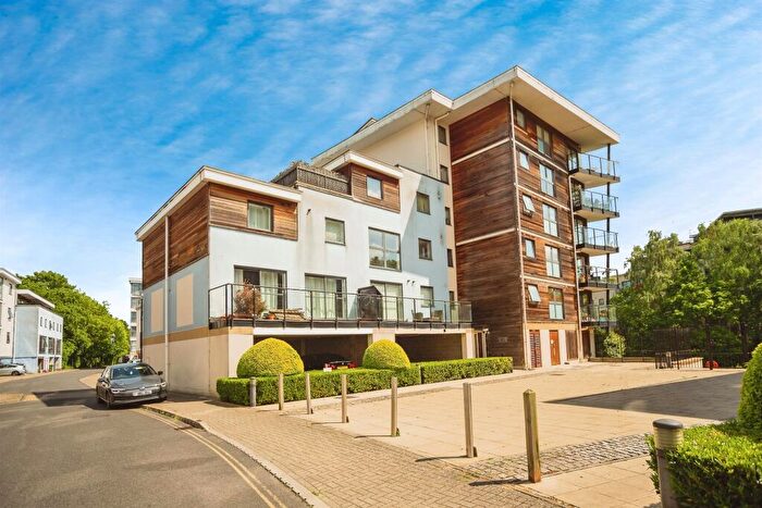 2 Bedroom Apartment For Sale In Clifford Way, Maidstone, ME16