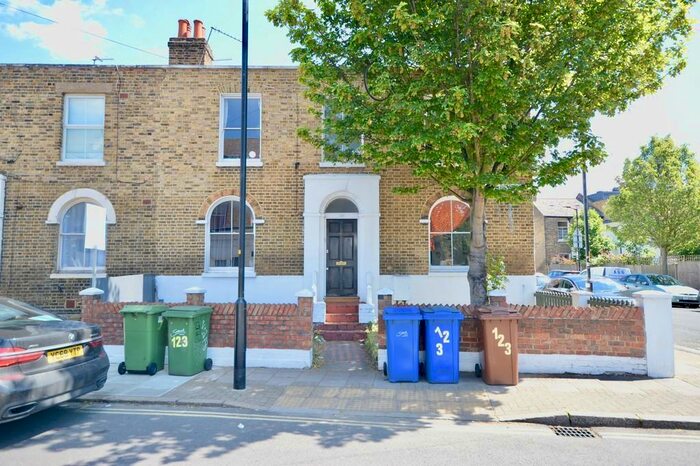 5 Bedroom Terraced House To Rent In Friary Road, SE15