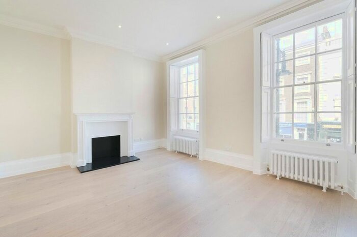 3 Bedroom Maisonette To Rent In Lower Belgrave Street, Belgravia, London, SW1W