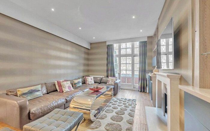3 Bedroom Flat For Sale In Sandringham Court, Maida Vale, Maida Vale, London, W9