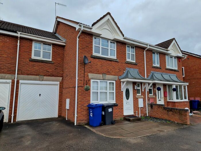 3 Bedroom Semi-Detached House To Rent In Ironbridge Drive, Newcastle-Under-Lyme, ST5