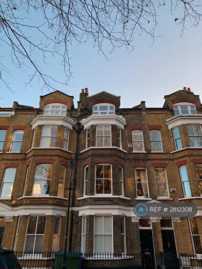 2 Bedroom Flat To Rent In Austral Street, London, SE11