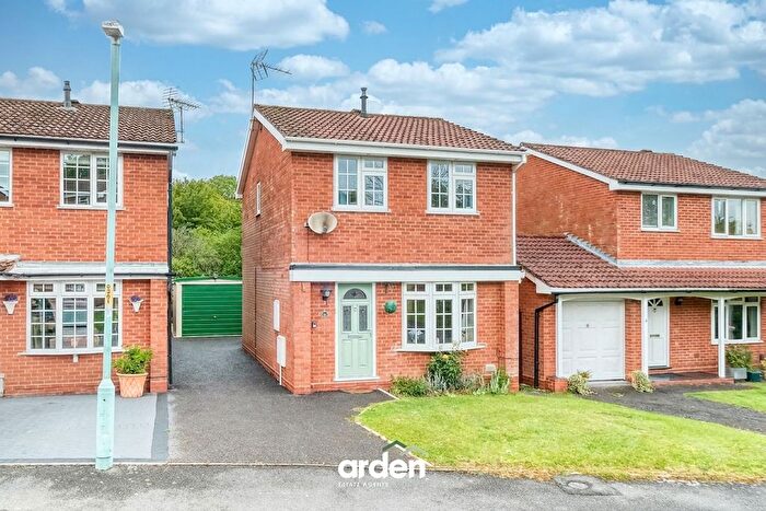 3 Bedroom Detached House For Sale In Welford Close, Redditch, B98