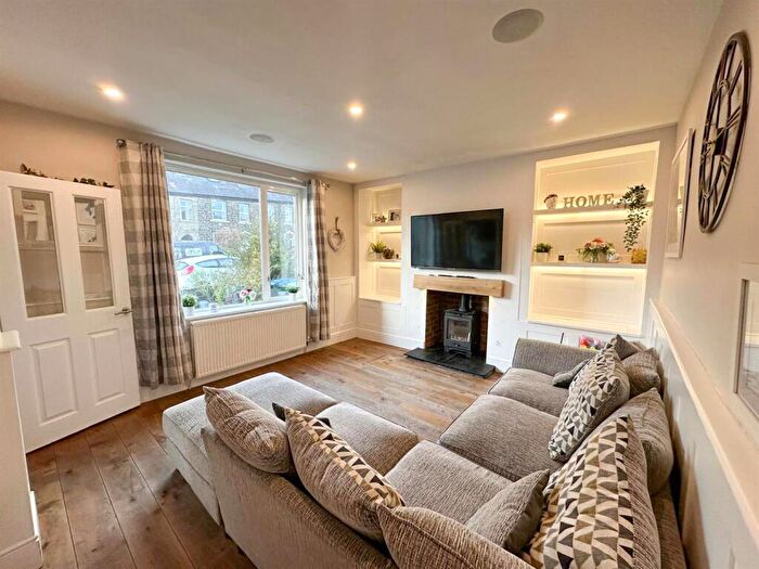 3 Bedroom Terraced House For Sale In Daisy Hill, Silsden, BD20
