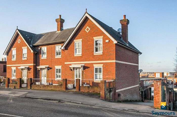 2 Bedroom End Of Terrace House For Sale In Sydenham Road, Guildford, Surrey, GU1