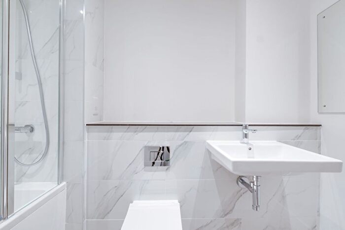 1 Bedroom Flat To Rent In Apt The Burj Digbeth, Birmingham, B12