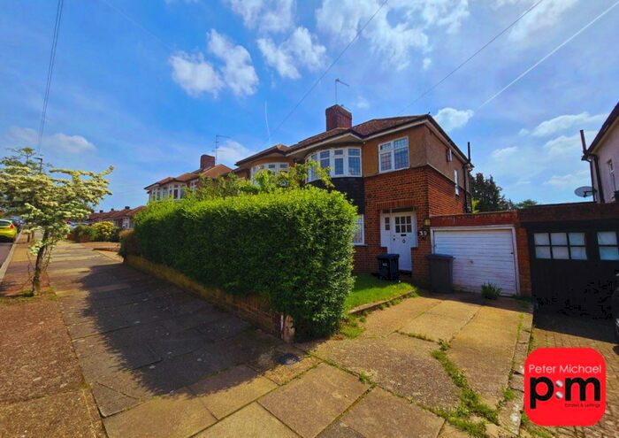 3 Bedroom Semi-Detached House To Rent In Bevan Road, Cockfosters, EN4