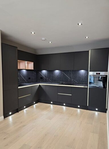 2 Bedroom Flat To Rent In Hodford Road, Golders Green, NW11