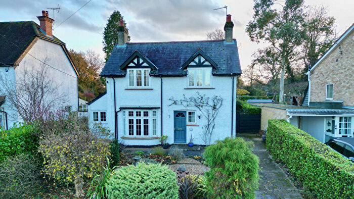 3 Bedroom Detached House For Sale In Chiltern Road, Great Missenden, HP16