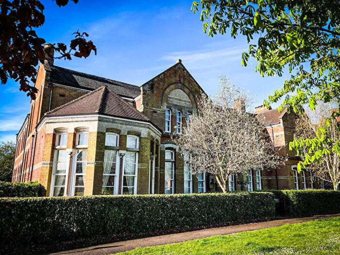 2 Bedroom Apartment To Rent In Monro Drive, Guildford, GU2