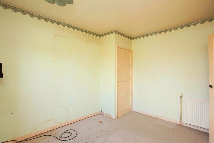 2 Bedroom Semi-Detached House For Sale In Lochiebank Crescent, Auchtermuchty, Fife, KY14