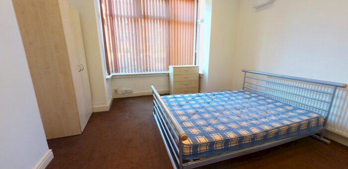 1 Bedroom Flat To Rent In The Village Street, Leeds, LS4