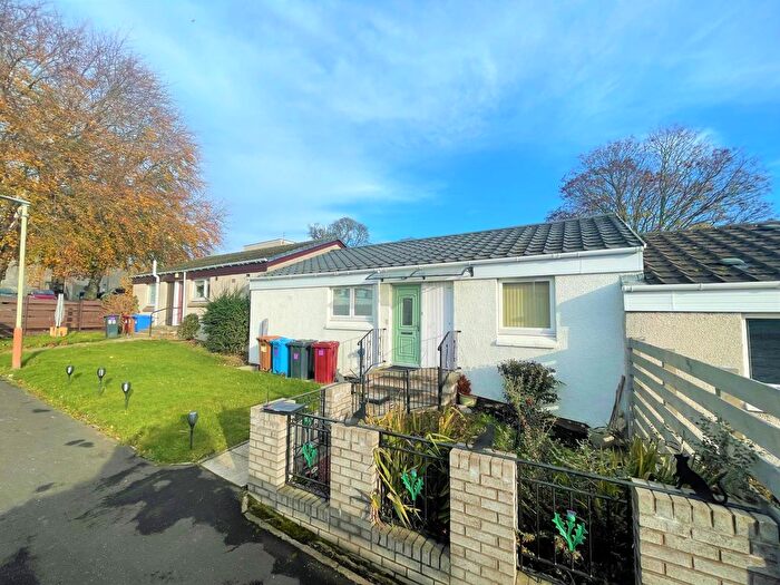 2 Bedroom Terraced Bungalow To Rent In Craigie Drive, Dundee, DD4