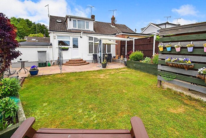 2 Bedroom Chalet For Sale In The Gardens, Doddinghurst, CM15