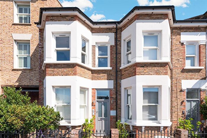 1 Bedroom Flat To Rent In Kingston Road, Wimbledon, SW19